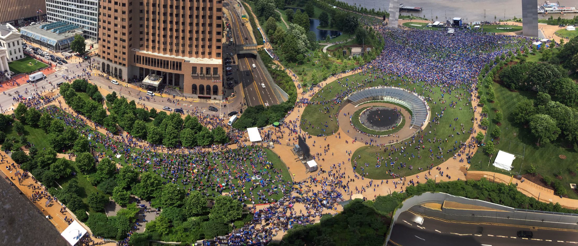 Blues fans parade like champions as St. Louis Blues capture first Stanley Cup